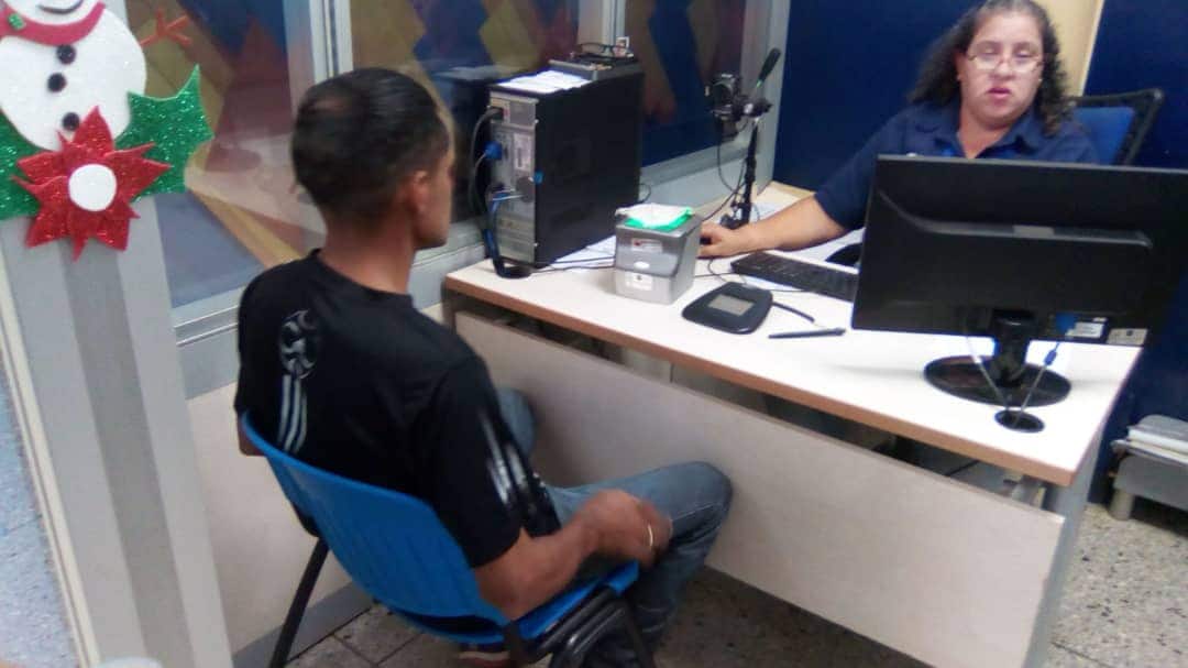 crsbarquisimeto's tweet photo. En este momento en el @SaimeBarqto2 se realiza cedulación de los egresados del @crsbarquisimeto #ReincidenciaCero @irisvarela @mspenitenciario @65Leudi @POSPENITENCIARI @DSCRCO @pili2021 @mirelct @ler1972 @DHumanosMPPSP https://t.co/FUfUj61WSl
