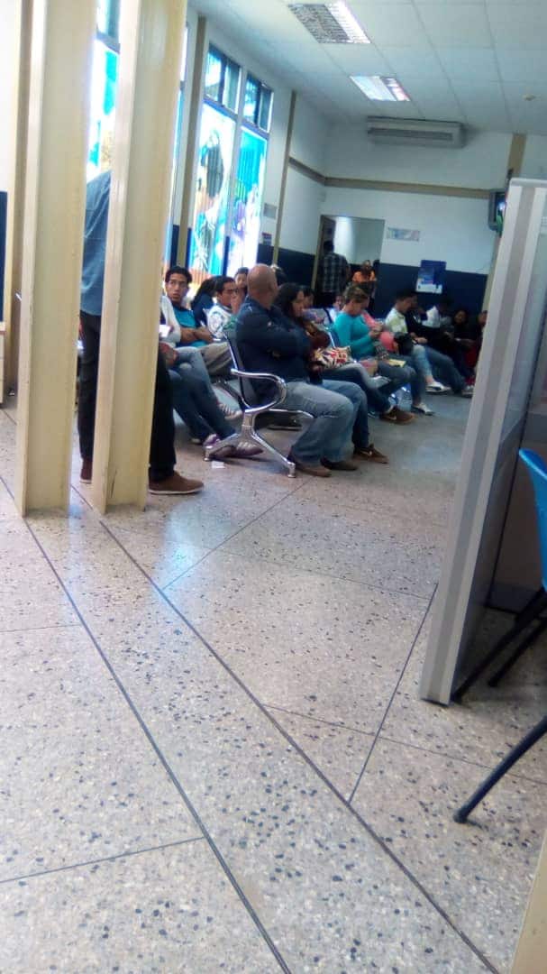 crsbarquisimeto's tweet photo. En este momento en el @SaimeBarqto2 se realiza cedulación de los egresados del @crsbarquisimeto #ReincidenciaCero @irisvarela @mspenitenciario @65Leudi @POSPENITENCIARI @DSCRCO @pili2021 @mirelct @ler1972 @DHumanosMPPSP https://t.co/FUfUj61WSl