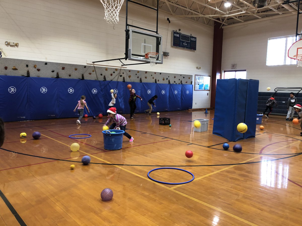 It’s The Grinch week in PE!  The fun activity revolves around this timeless story.