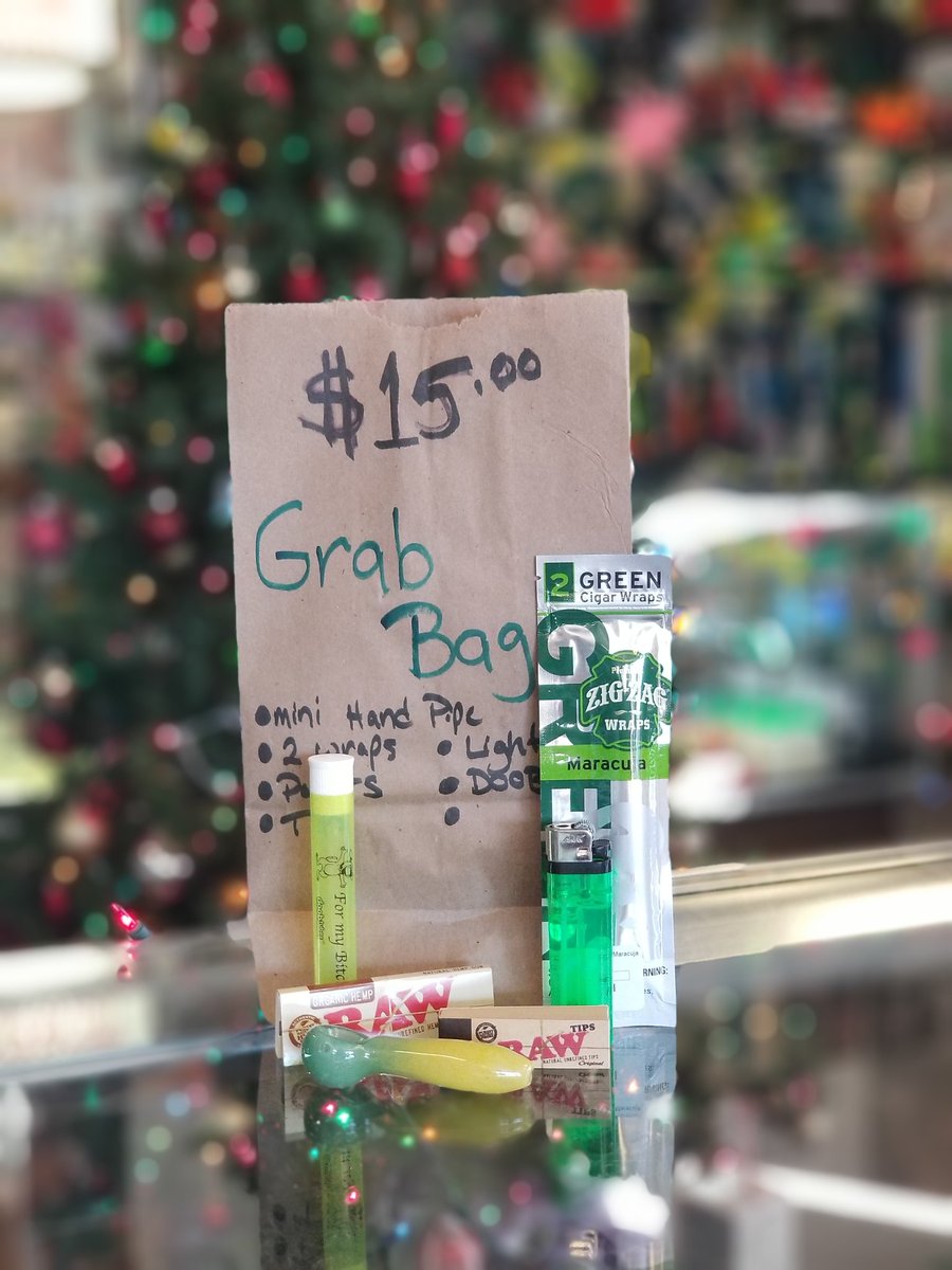 HiSocietyAZ's tweet photo. $15 Grab Bags for last minute gifts!
Mini hand pipe, ZigZags, Lighter, DOOB Tube, RAW paper &amp; tips. https://t.co/6dvzZYBVGH