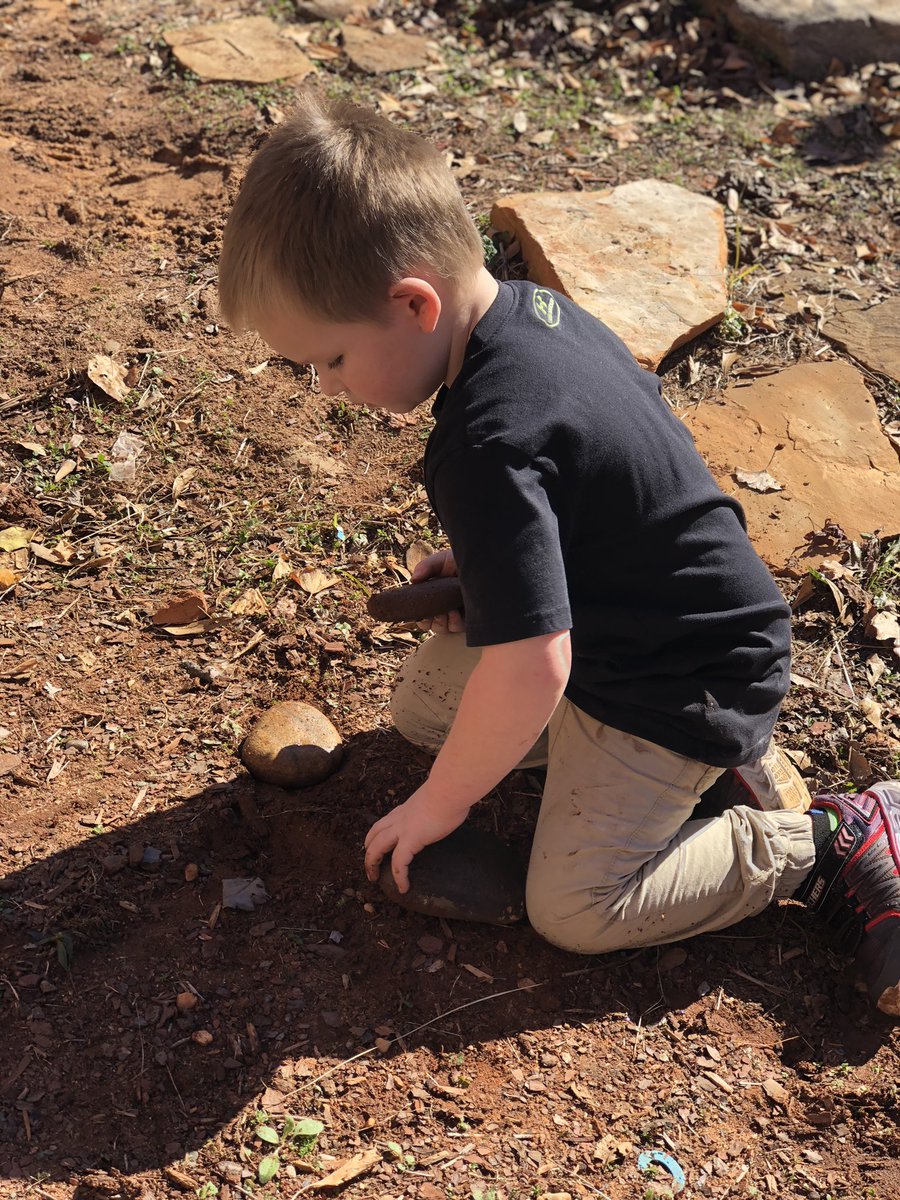 RCPS_EarlyLearn's tweet photo. Future Geologist
#rockstudy https://t.co/w0zY9v4OyM