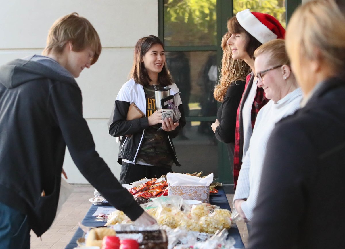 TrinityPrepFL's tweet photo. Day one of finals complete! Our saints enjoyed breakfast treats put together by some of our wonderful parents and got back to studying for round two. #TrinityPrepFL #TPSlearns https://t.co/rP2mYazgDb