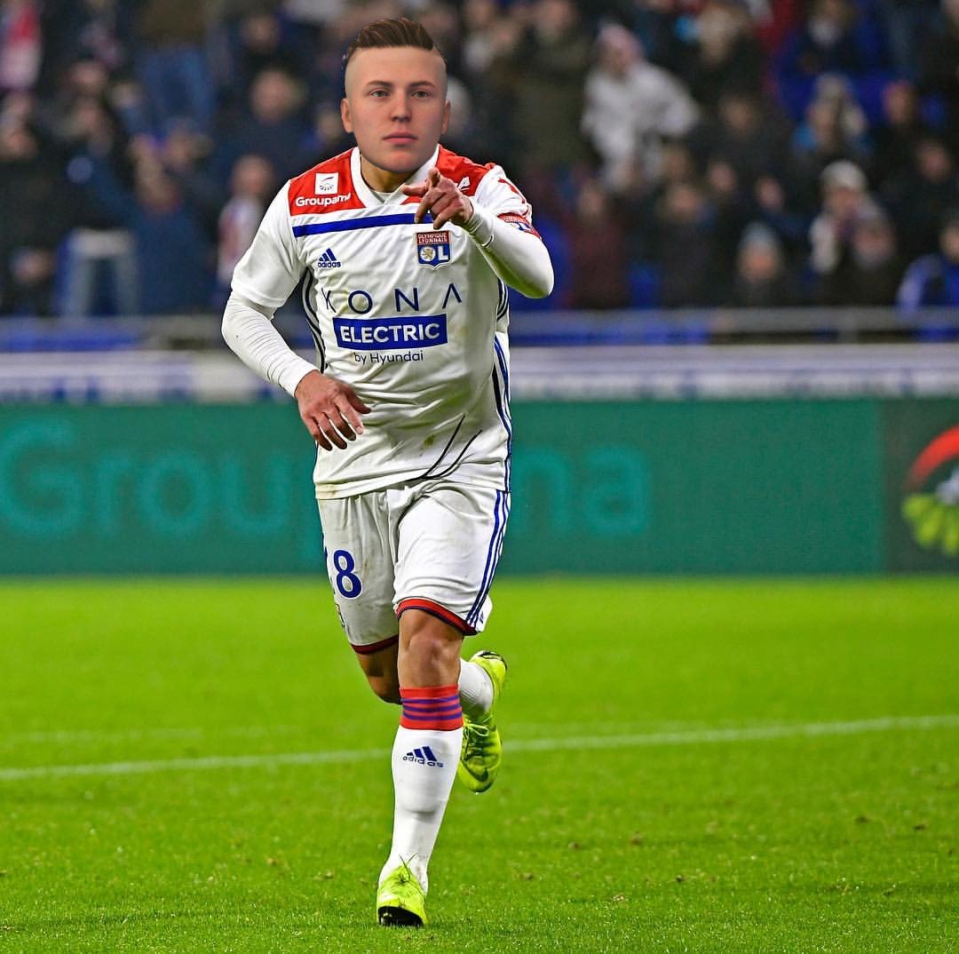 Felipe_UNIFIFA's tweet photo. Buen debut a segur asi en los proximos partidos
Vamod Lyon⚪🔴🔵 https://t.co/59UT2VYLwf