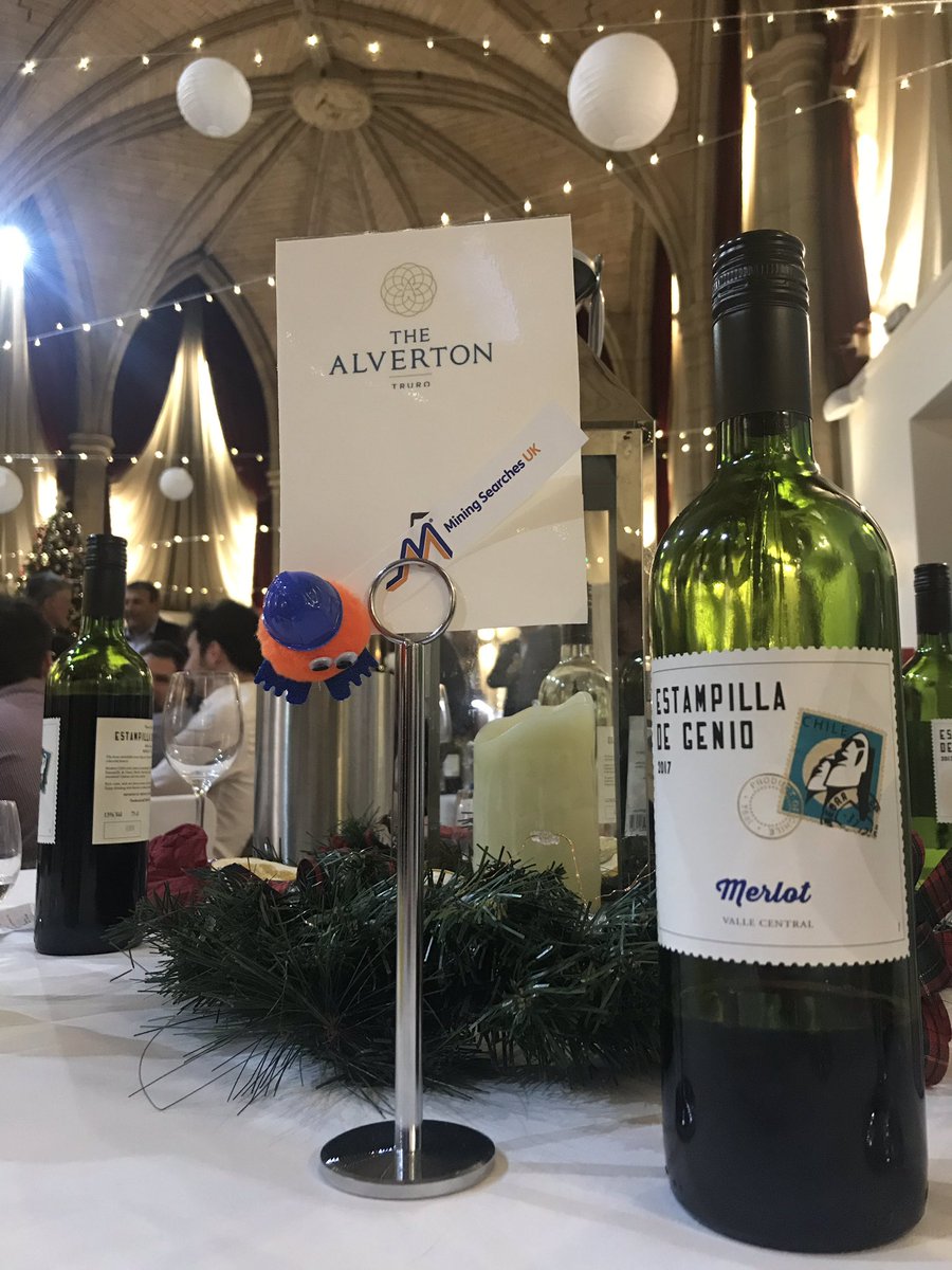 MiningSearchUK's tweet photo. Superb lunch with fabulous company at the Pickwick Club today 🎄@AlvertonHotel @johnharveyguru @deValoisPens @clivekessell @GlossMediaUK @WhiteIwhite @wellputwords @cornwallairamb #charitytuesday #Cornwall #msukbug https://t.co/lpCktAXew7