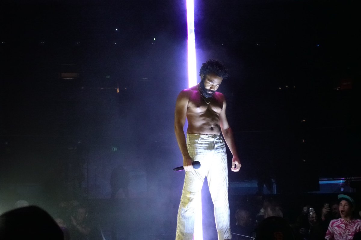 MADFanatics's tweet photo. .@donaldglover says his show in LA last night was the last #ChildishGambino show ever! https://t.co/FucAF3bjpi