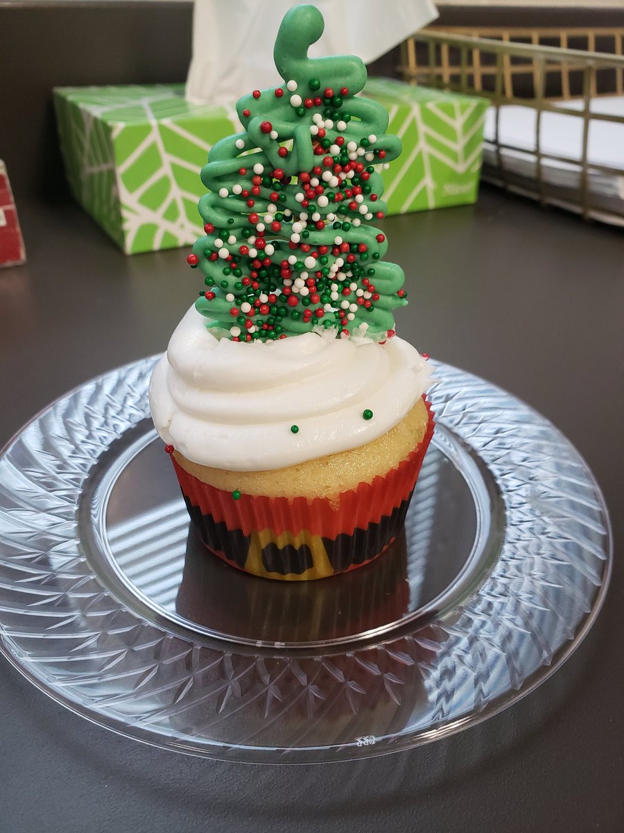 Holiday Hoopla #MPJHEAGLES