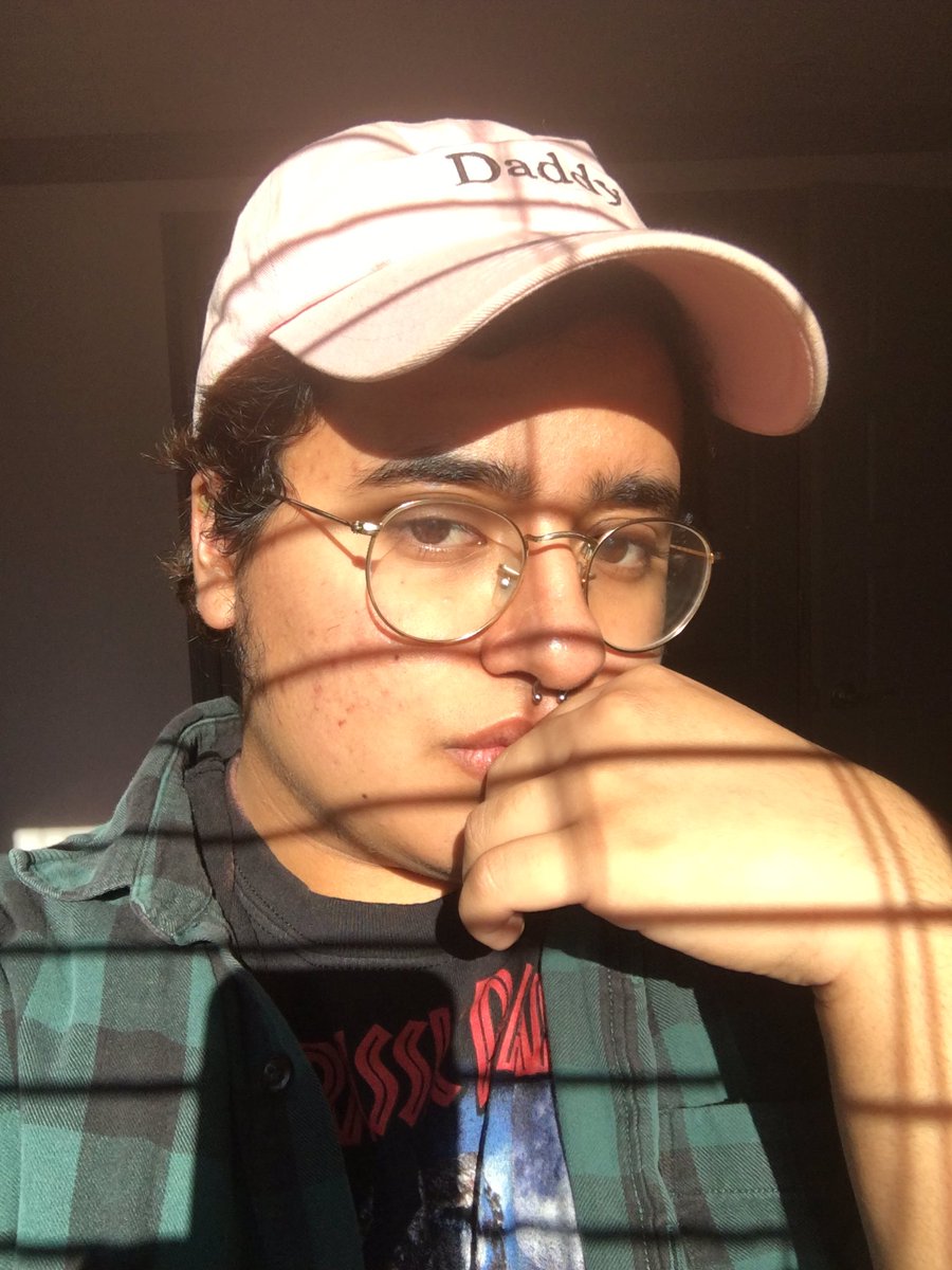 trans_hermann's tweet photo. looking like a butch trucker https://t.co/eQvqJpiUvV