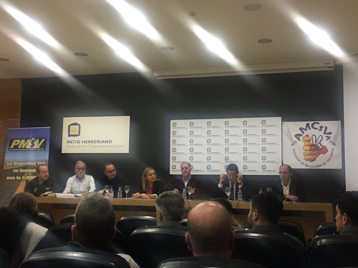 Ecodriver (@ecodriver_at) on Twitter photo Hoy estamos con <a href="/VallaMoto/">VallaMoto ✌🏽 PMSV Valladolid</a> en una jornada de #seguridadvial centrada en las #motocicletas. Modera la mesa debate <a href="/manu_centeno/">Manuel Centeno</a> Hoy estamos con <a href="/VallaMoto/">VallaMoto ✌🏽 PMSV Valladolid</a> en una jornada de #seguridadvial centrada en las #motocicletas. Modera la mesa debate <a href="/manu_centeno/">Manuel Centeno</a>
