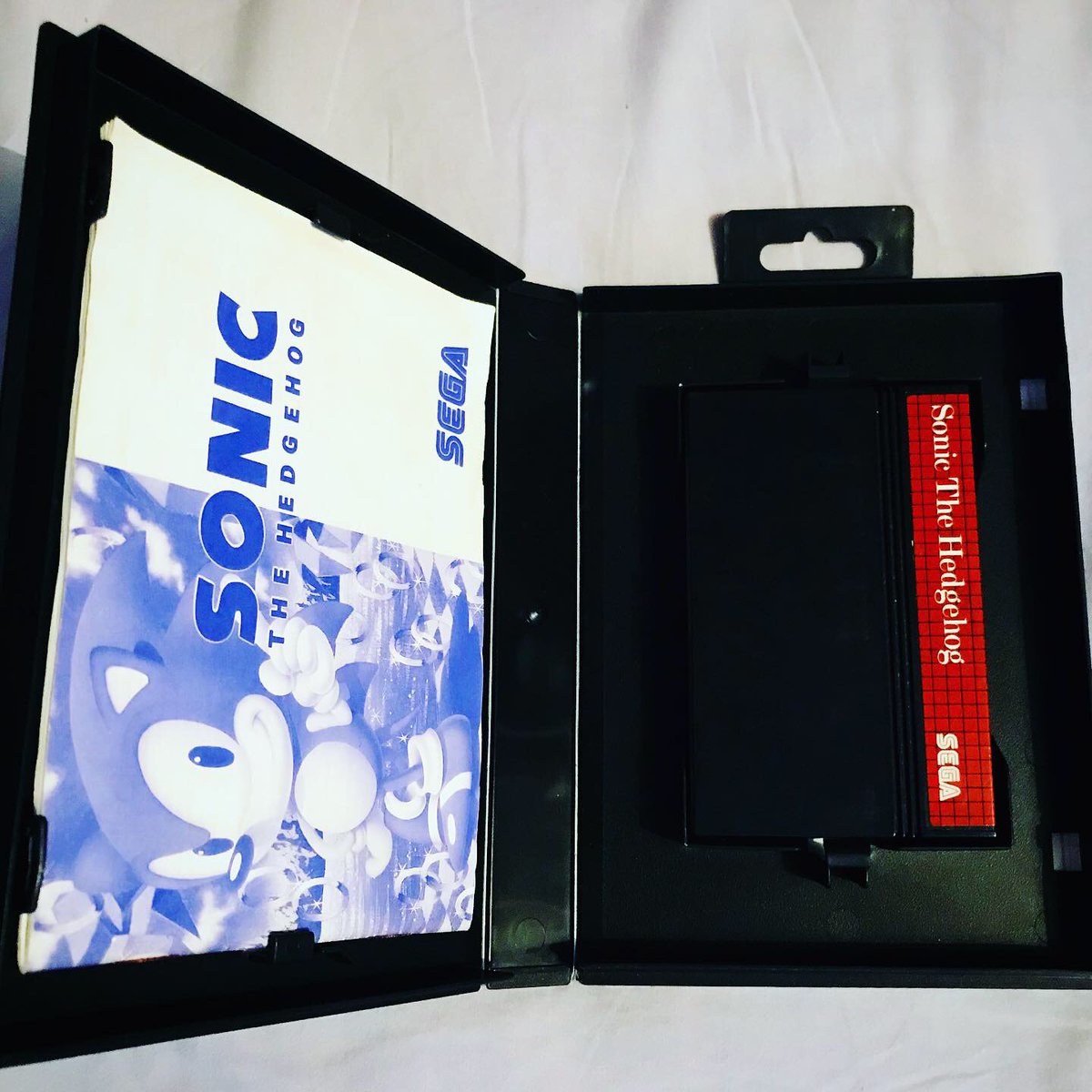 Mygamingretro's tweet photo. Sonic on Master System is here! 😁
#retro #retrogaming #retrogamer #retrogaminglife #gamingretro #gaminglife #gaming #videogames #arcade #oldschool #japan #classic #instagood #xbox #playstation #nintendo #sega #ukgamers #nostalgia #retrogamermagazine #sonicthehedgehog #segasonic https://t.co/4RdpTbnmWA