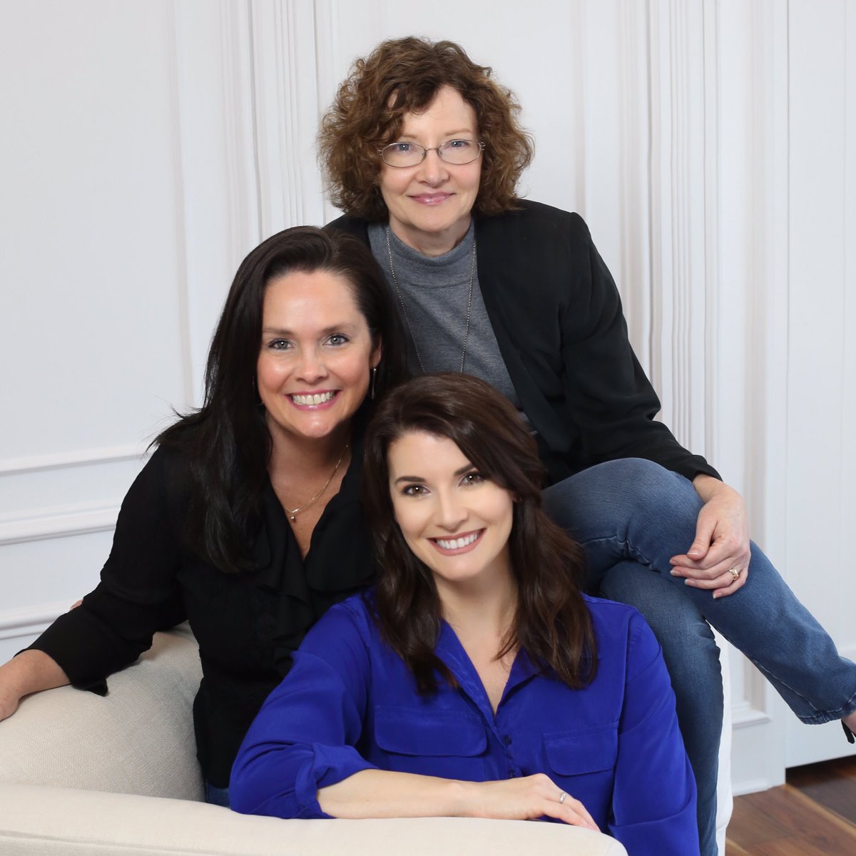 LorenEllison13's tweet photo. So proud to be part of the @PPGTx team! These ladies have been the best real estate mentors a girl could ask for. @CBU_Austin https://t.co/meSd337wQf