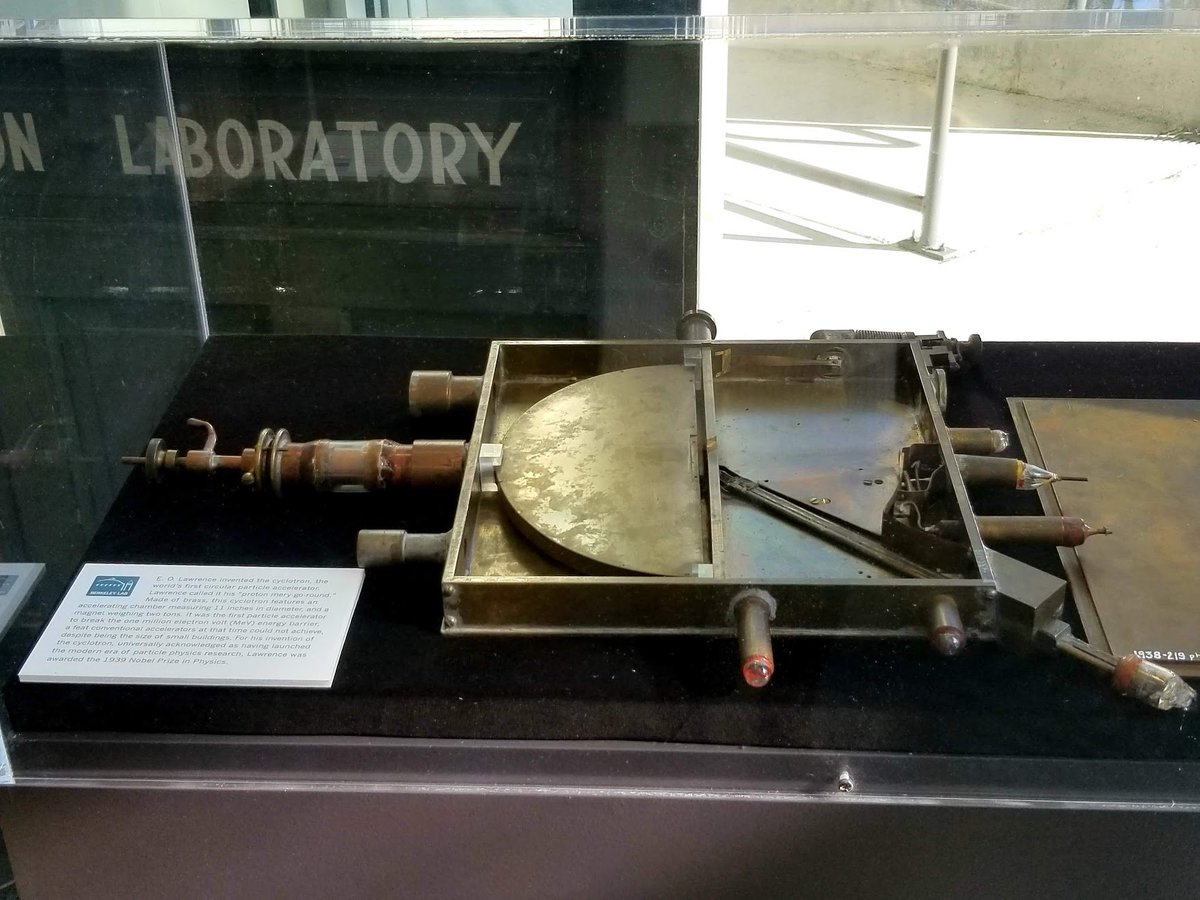 mariakzurek's tweet photo. The invention of the cyclotron by E. Lawrence started a new era in modern particle and nuclear physics. Cyclotron Rd, named after Lawrence's "proton merry-go-round", leads uphill to the main @BerkeleyLab entrance. #StreetsOfBerkeleyLab https://t.co/matePDnsBG https://t.co/33JUbLmQkJ