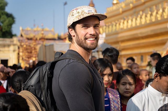 travisbluemling's tweet photo. Found ourselves at Shwezigon Pagoda when in Bagan and to our surprise, it was the Tazaungdaing Festival and jam packed!!
📸 @rossocjennings
.
.
#rtcopper #bagan #myanmar https://t.co/g4kJ6k60j3