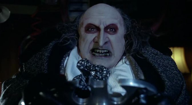 akospeterbencze's tweet photo. #5 BATMAN RETURNS: I think of it as much more of a Christmas movie than Die hard, actually. It has the holiday spirit and always reminds me of how much I used to adore Christmas as a little kid filled with excitement. No secret, Michael Keaton is my favourite Batman of all time. https://t.co/r0rLUd9n7z