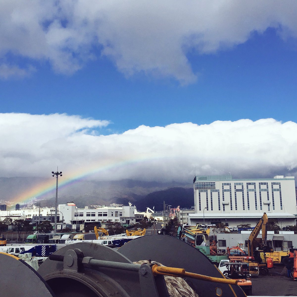 先日、六甲アイランドで見た虹です🌈