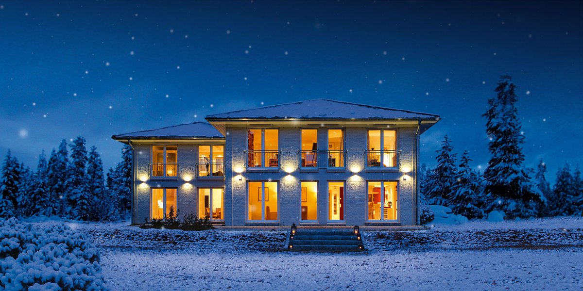 Bauunion1905's tweet photo. Die eingeschneite ☃️ #Stadtvilla S 300 ist ein echter #Wintertraum. Das #Musterhaus 🏡 steht im Massivhauspark Netzen, in der Nähe von #Berlin. 🎄 https://t.co/7p0vPtvGGF