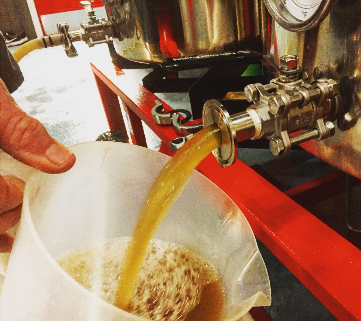 Vorlauf time on the new Bavarian Hefeweizen for #MadrasBrewing. This wort smells of honey and is sticky sweet. 
—-
#craftbeer #ORbeer #OregonBeer