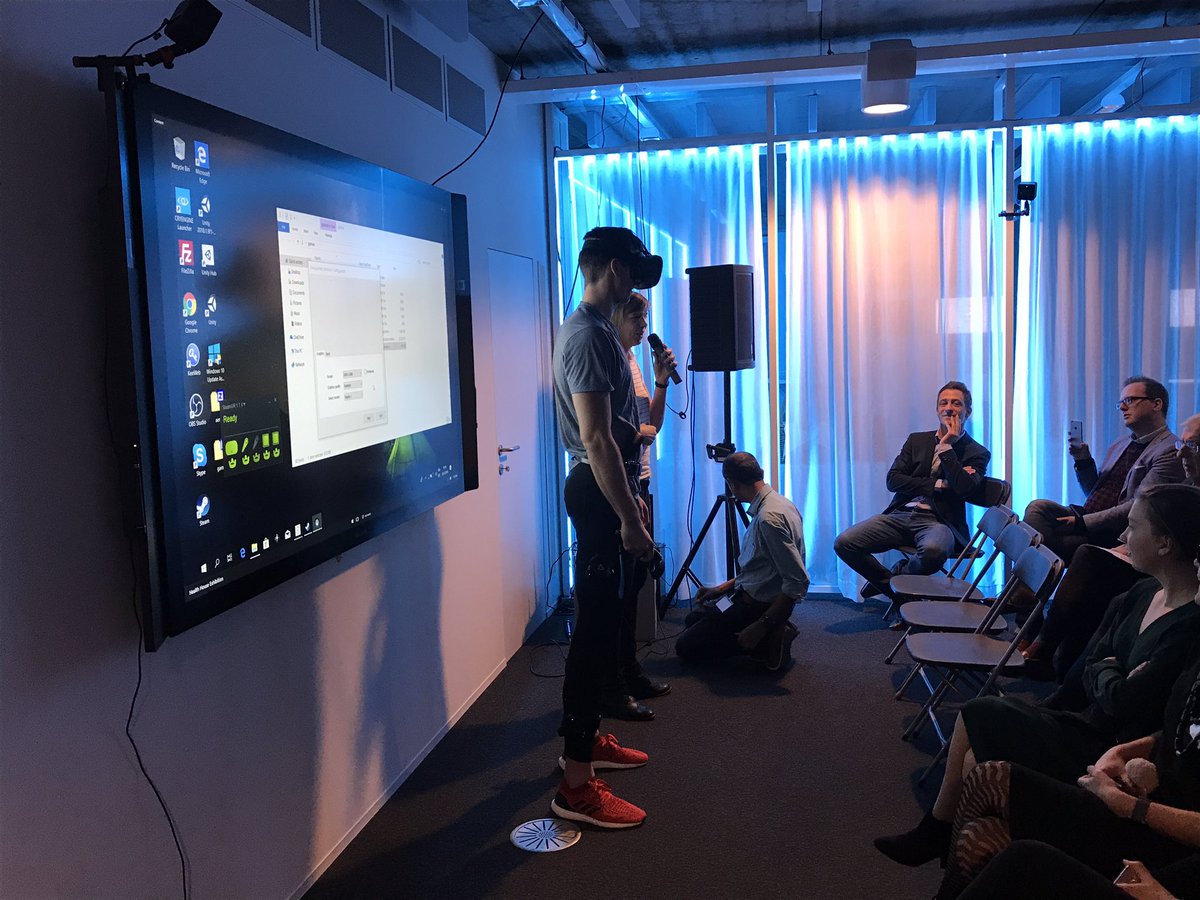 HealthHouseBE's tweet photo. Full House ( over 100 participants) at Health House for our #VR in #healthcare event. With the first live demo of #KneeVR! Thanks to @PreviewLabs @smarthubvlabra @CronosGroep @usentric @KU_Leuven @MaartenThysen @ucleuvenlimburg @oncomfort https://t.co/2SdESGcrcQ