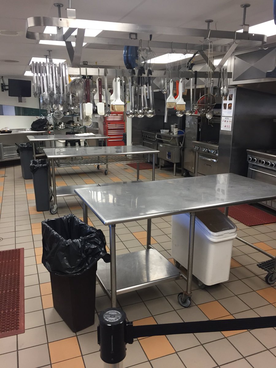 TheWatchdogWV's tweet photo. #CalmBeforeTheSTORM Watchdog Charity Culinary Cookoff for the @UnitedWay at @WVNCC #ListenLIVE 2-5pm on AM 1600 &amp; AM 1370 https://t.co/g5PwuCxSYe