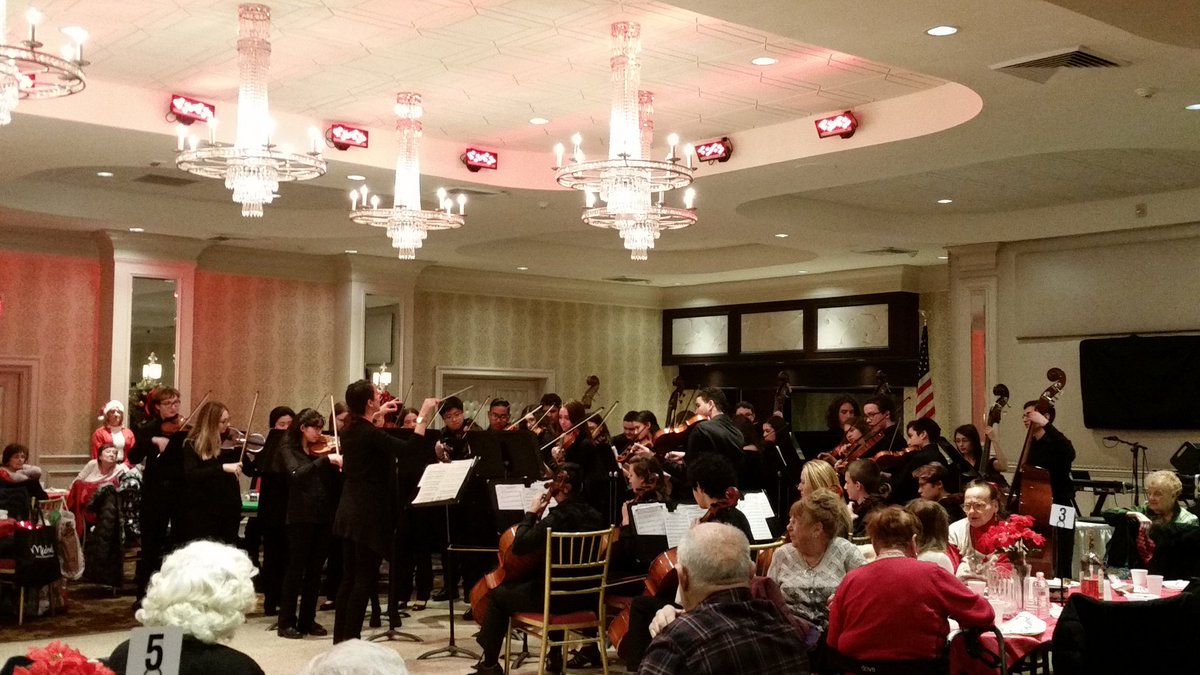OSDDOCA1's tweet photo. Celebrating the Sound's of the Season with talented Oceanside HS Chamber Ensemble and the festive Senior Club of Oceanside.  Happy Holidays! @OSchoolsPR @OSDDOCA1 https://t.co/xE3zzBPb41