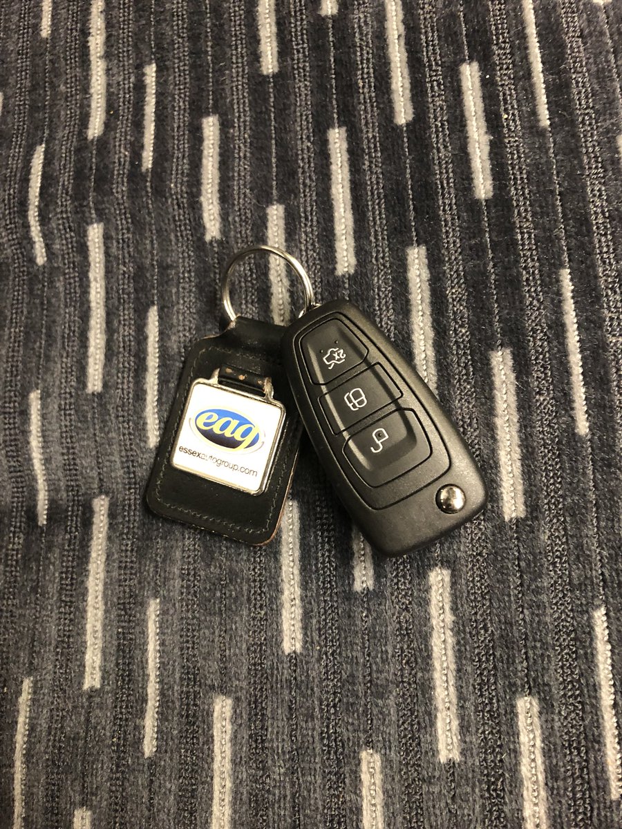G_Duffy85's tweet photo. @AbellioRailBus found car keys on Liverpool St Southend Vic. With Southend office staff. #getthembacktotheirowner https://t.co/EfZv3SNQCQ