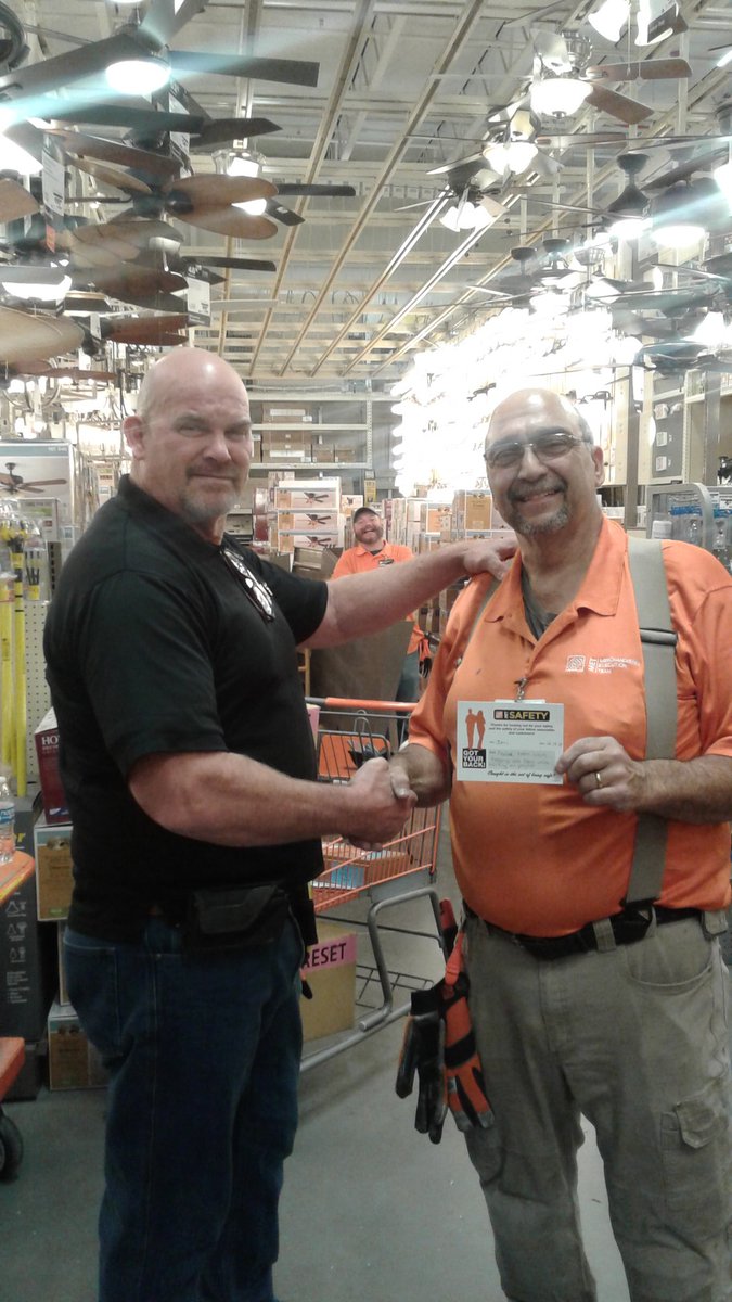 BleechRoss's tweet photo. John Randazzo keeping it safe to 1748 @J_DavidsonHD  @JaySFuller1 https://t.co/rJrdjZPcBx