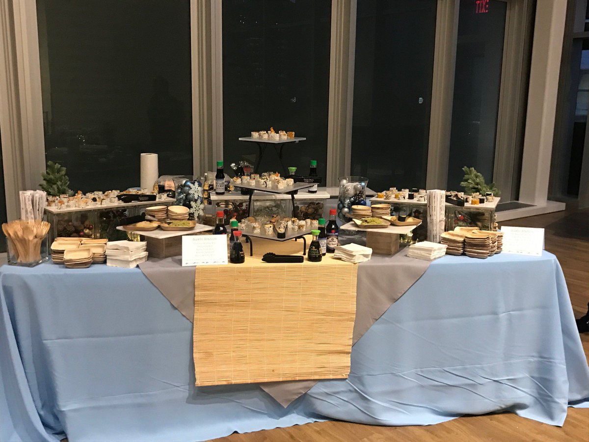 PhilaCateringCo's tweet photo. Check out this Winter Wonderland event for @Pennmedicine Hematology/Oncology Division that included 6 food stations, 2 bars and passed hors d'ouevres. 

#HolidayEvents #FoodStations #TuesdayThoughts #PhilaCateringCo #HolidayTime https://t.co/oz9mnndsfP