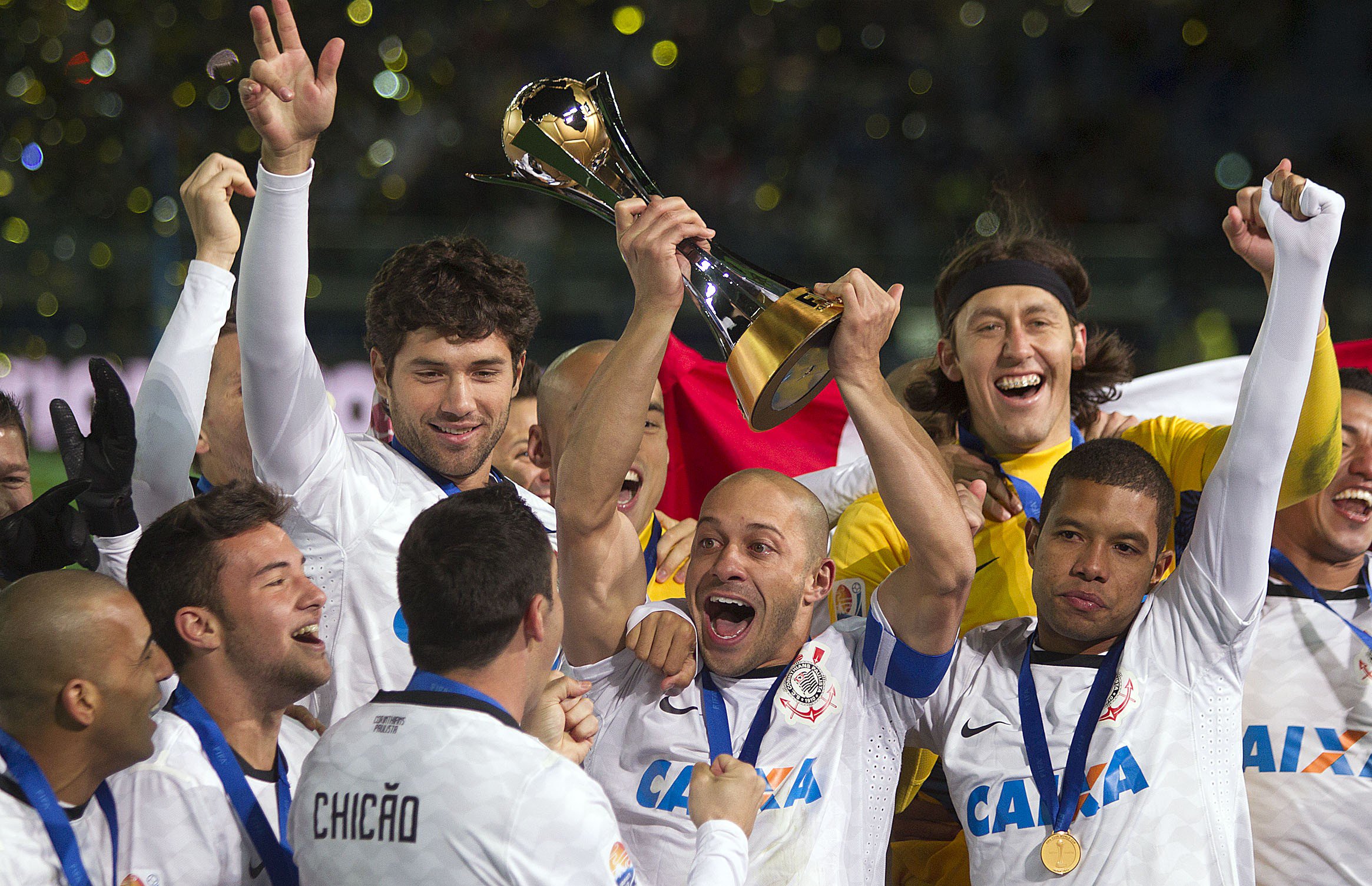 Corinthians Meu Orgulho - O último clube sul-americano campeão do mundial  passando na sua tela. 🏆🌎🦅