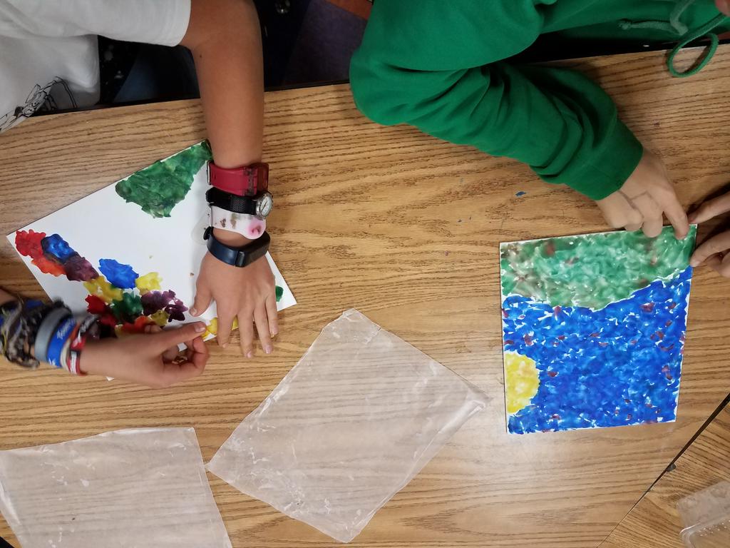 TamaraLRadford's tweet photo. 6th grade Ss continue work on their cold wax encaustic paintings. #dmusd #delmarhillsk6 #hillssurfriders #dmhasteam #edchat #6thchat https://t.co/rzw8e7gSE8