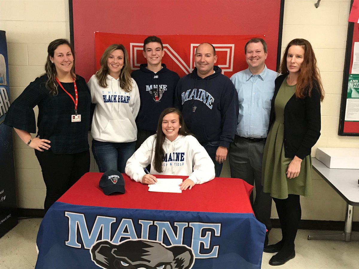 NAHSAthleticDpt's tweet photo. Julia Feid signs to throw javelin at the University of Maine https://t.co/kMqeMI3lRA