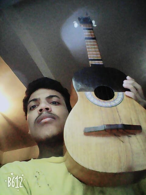 JohnnyJEGD's tweet photo. Venezuelan cuatro. #VenezuelanInstruments #VenezuelanArtists #VzlaCuatro  #VenezuelanMusicians #VenezuelanRock #JoropoMusic #IndianInVenezuela #ClayArtists #SalsaMusic #VenezuelanGuitar #VenezuelanCuatros #VenezuelanMusic #4Guitar #18December2018 https://t.co/AhotPG67me