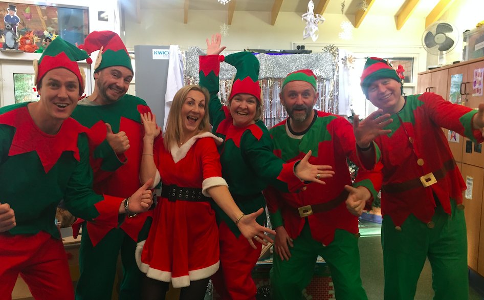 JoanneBugg's tweet photo. @CiscoCitizen Super proud to be part of Cisco. Collectively we made 300 children smile in hospitals across the UK &amp; Ireland last week! #connectedsanta #WeAreCisco #ciscowebex https://t.co/ajochZtn5y
