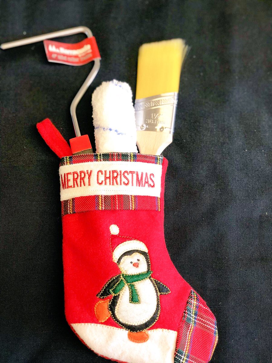 ArroWorthy_UK's tweet photo. Ok we are feeling the love for a competition. 

How about a fast one!
3 winners will each receive our exclusive #arroworthy #santasock &amp; contents
U.K. only

Winners chosen between 2 - 3 pm 21st December 2018
RT or ❤️ &amp;  Follow @ArroWorthy ❤️ share/tag friends https://t.co/wro8FCFSvL