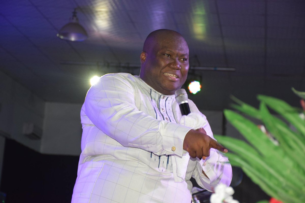 ofmlagos's tweet photo. I decree, Angels of this season visit you with good news, in the name of Jesus.
 #BibleStudiesSpecial
 #DecemberWithoutDisaster
 #TaggedFortified #OFMLagos
 #MonthoftheEndTime
 #GraceArena. https://t.co/0cdBuJTEOx
