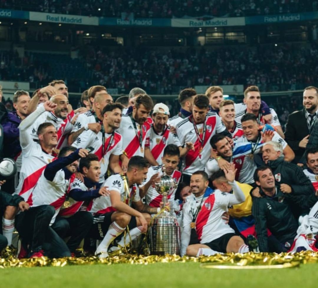 CostaFebreOK's tweet photo. Gracias por todo #River 🏆⚪🔴 Nada para reprochar 👏👏👏👏

#MividaconRiver https://t.co/k3ghWtC2Zq
