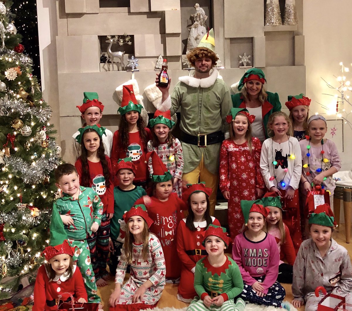 HTS_Eagles's tweet photo. Retweet if you can find our co-principals in this adorable group of Eagles! #HTChristmas https://t.co/556BJzoC5Y