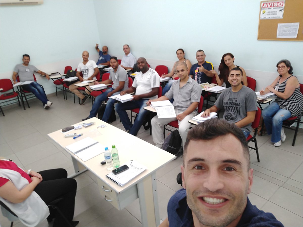 allanguerragome's tweet photo. Cumprindo meu objetivo de fazer no mínimo 10 cursos e palestras no ano. 👨🏼🎓👨🏼🎓👨🏼🎓 Aproveitando o gancho médico de 6 meses sem lutar e resseço de fim de ano para se especializar ainda mais. #exercitando o #cerebro 😎😎 Hoje estou Aprendendo a ser INSTRUTOR DE AUTO ESCOLA😍😍😍 https://t.co/Ir9vHLrZ76