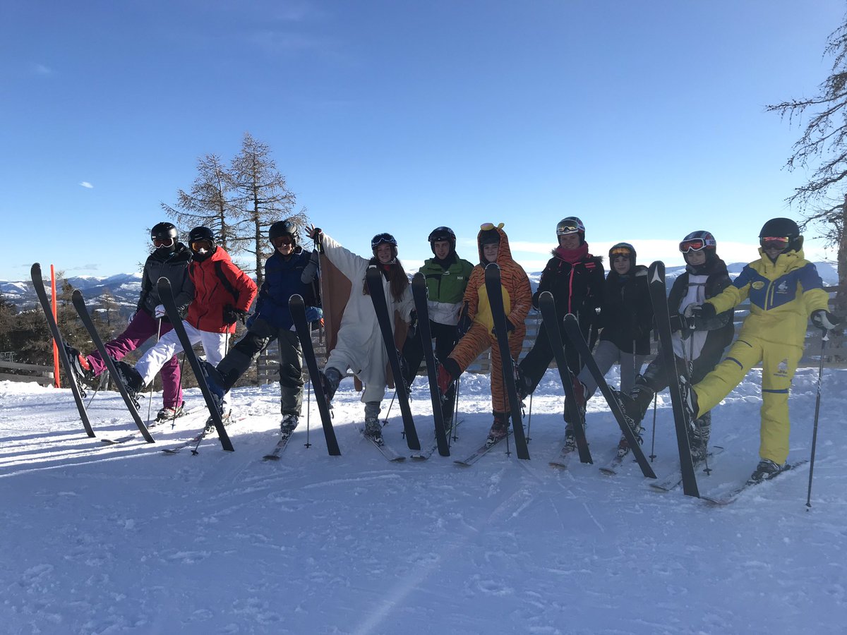 DeanCloseSchool's tweet photo. Today was a beautiful sunny day! Great picture of the intermediate group featuring a lunchtime snowball fight ❄️ The top group were working on short turns.. drill involved slowing down the person in front of you ⛷The beginners (AKA Alpha Team completed their first red run!) https://t.co/5YmoYg8KeP