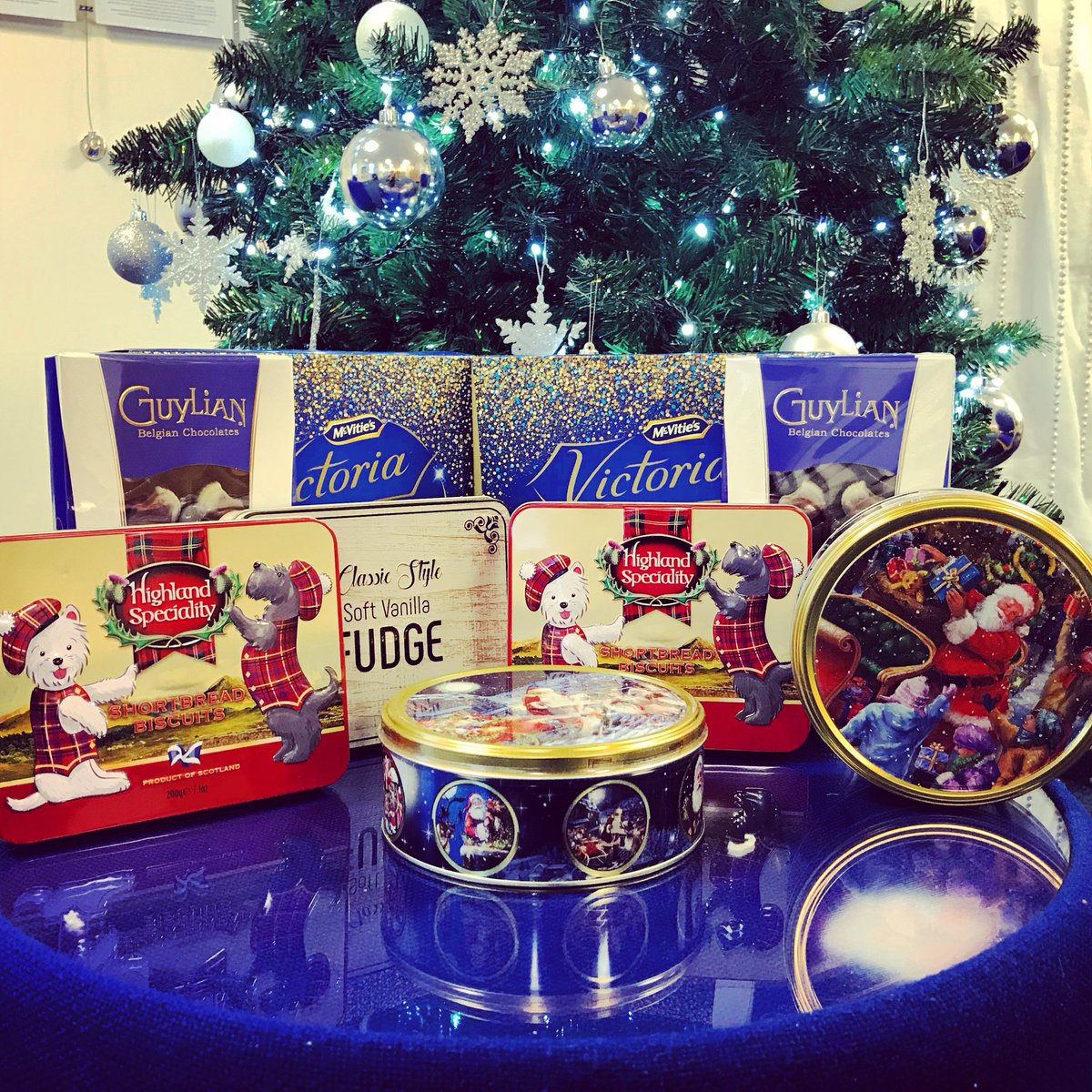 LighthouseEst's tweet image. A Big Thank You to the Bennett Family for their kind donation to our local @ChristmasKirkby Appeal🎅🎄
Please keep those donations coming, not long left...

Lighthouse Estate Agents &amp;amp; Lettings
Your Established Family Run and Owned High Street Agent. 
Call us for a Free Valuation.