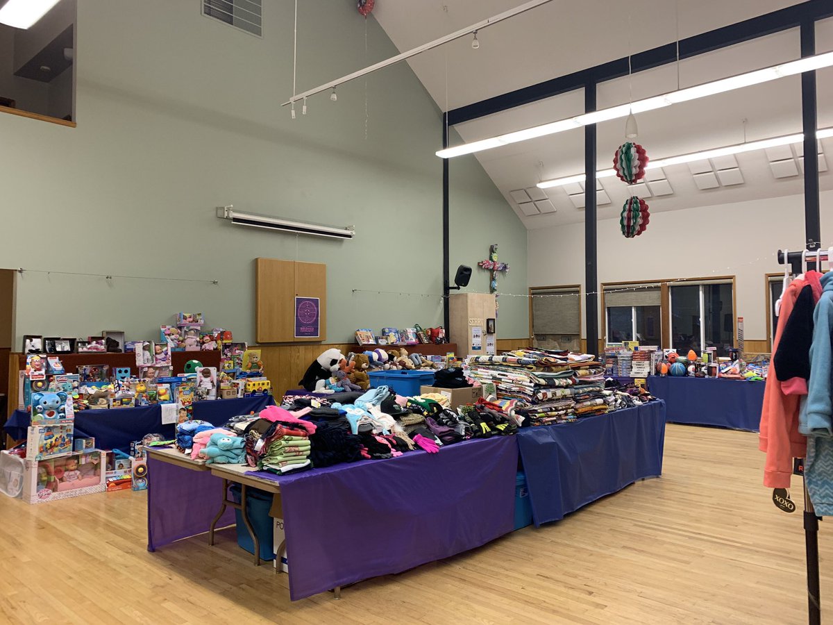 Letcort's tweet photo. Spent my @SOLEFinancial service day volunteering with @Human_Solutions at the Holiday store! https://t.co/iPqGYrFZrj