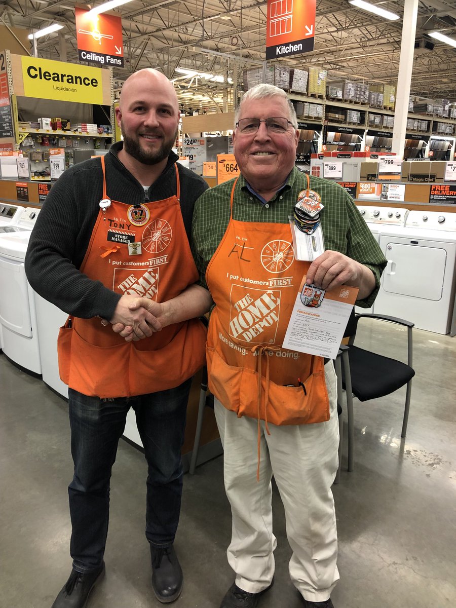 Tony_Rescina's tweet photo. Al Lorenzi did something amazing and compassionate for a customer. Customer was unable to purchase a stove repair part. Al bought it for her so she could have a working stove for the holidays. Al truly lives by our values. Thanks for doing the right thing. https://t.co/V1BxY24gUh