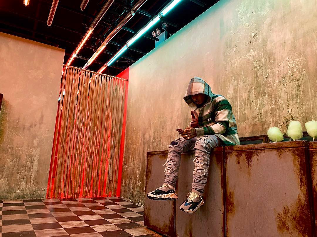kapobandit's tweet photo. Ain’t No “i” in TEAM , but ain’t no TEAM without “i” 💜💜 #DOPEMAN https://t.co/vLH1MFAT3l