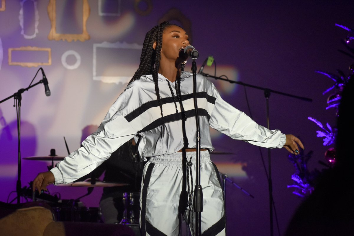 brianamulzac's tweet photo. Thank you to everyone who’s been apart of this process✨ Last night was so amazing and I’m so grateful to have performed for my first time in Atlanta!🎤 @mellowmmondaze is really on to something🔥 https://t.co/7do9imSv6D
