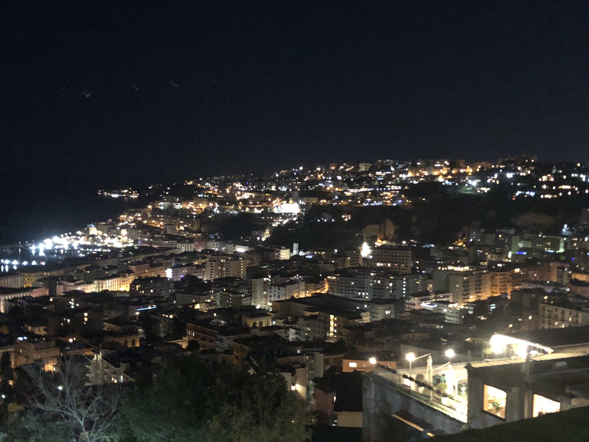 La nostra città che diventa casa per tutti quelli che ci vengono a vivere... #ForzaNapoliSempre