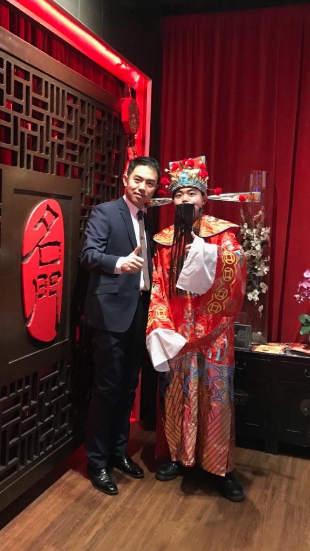 Dear friends, after years of managing the Ming Moon, I have now officially retired. Thank you for your unconditional support and care. Kind people deserve a happy and healthy life🙏♥️