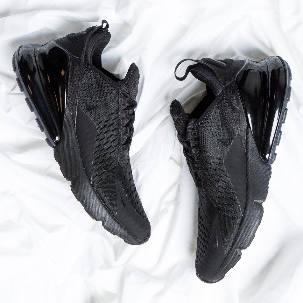 champs sports air max 270