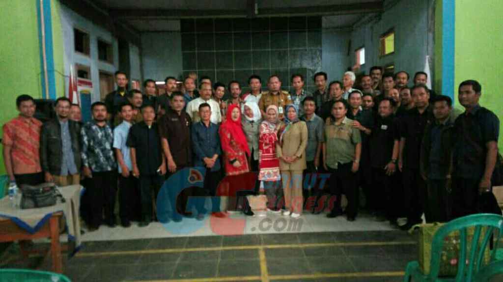 GARUTEXPRESS_OL's tweet photo. Kabid SMP Disdik Garut Instruksikan Kepala Sekolah Agar Selenggarakan Tata Kelola BOS yang Baik https://t.co/IWCnseJXys https://t.co/2DvewboxQj