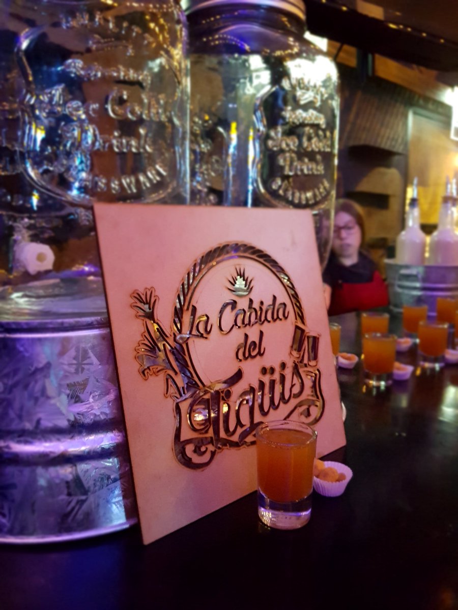 atomicjorge's tweet image. Ya disfrutando en la posada de los amigos de @themotherbase muchas gracias por la invitación a la party 😉 #posada #posada2018 #MotherBase #Fiesta #Fiesta