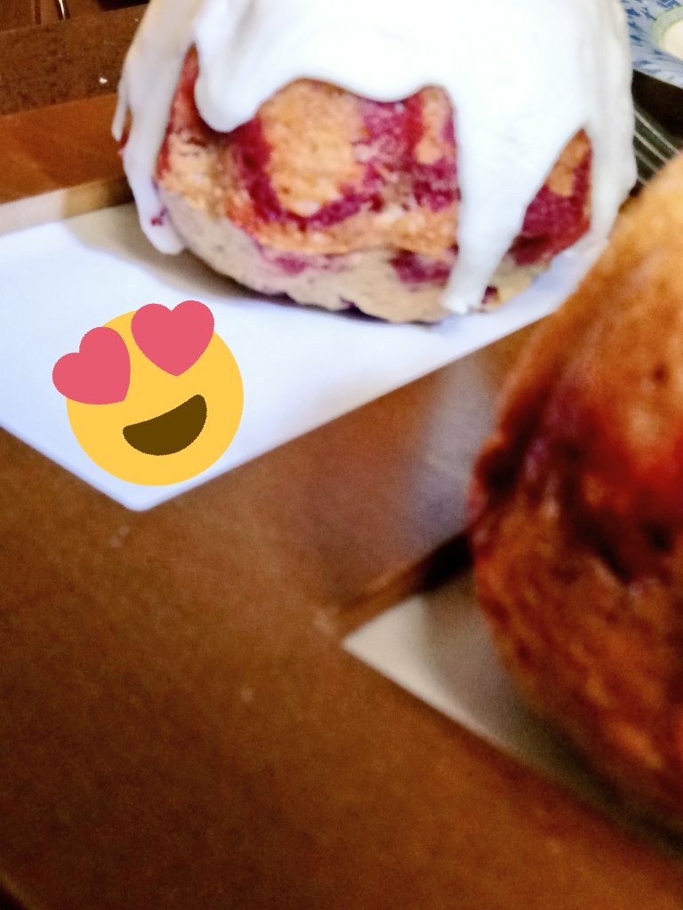 NBBREADS's tweet photo. Red velevety Cake w/ White Chocolate Cream Chees Icing..#cheflife #palmcentergardens #makinghealthychoices #minibundts #NBbreads https://t.co/36hOOFwVt2