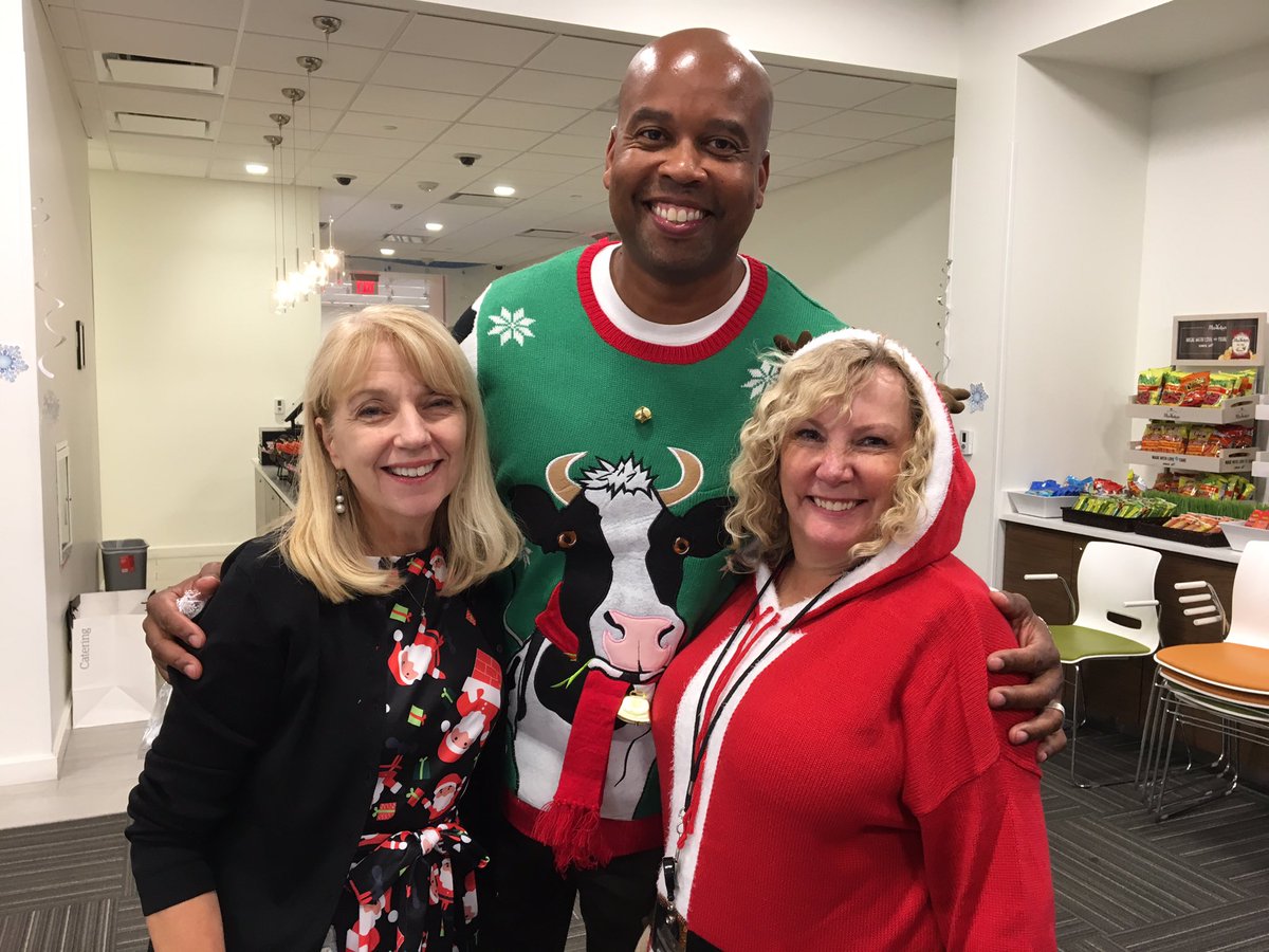 ezimhouse's tweet photo. βTis the season for fun & friends! Enjoy the holidays! #hellowork #workhappy #OneADP #uglysweater https://t.co/eK8FWDNwUJ