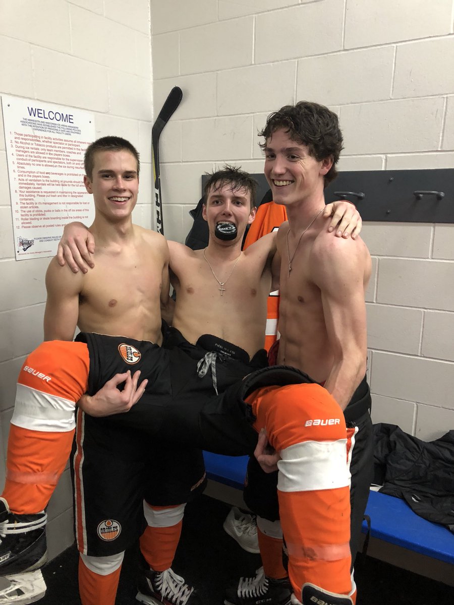OsseoTailgating's tweet photo. December 18th... National Griffin Geraghty day!!! #OTwinner #firstgeno #funtowatch https://t.co/4qelV5JtoE